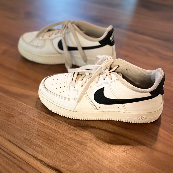 Nike Air Force ones - Picture 1 of 5